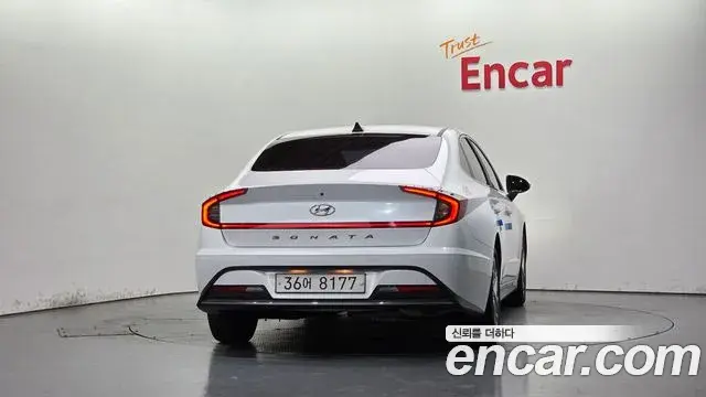 Hyundai Sonata 2019 — Фото 4/20