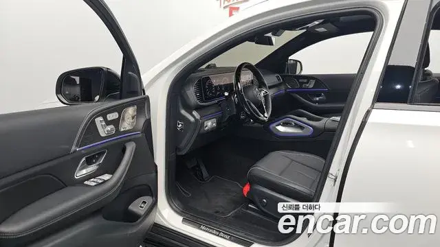Mercedes-Benz GLE-Class 2026 — Фото 10/20