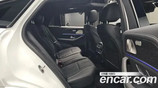 Mercedes-Benz GLE-Class 2026 — Фото 11/20