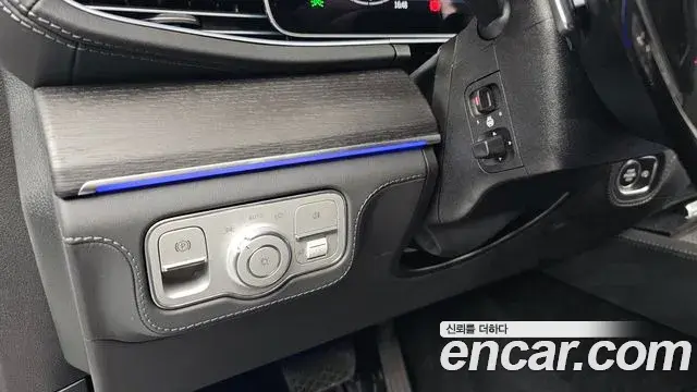 Mercedes-Benz GLE-Class 2026 — Фото 14/20