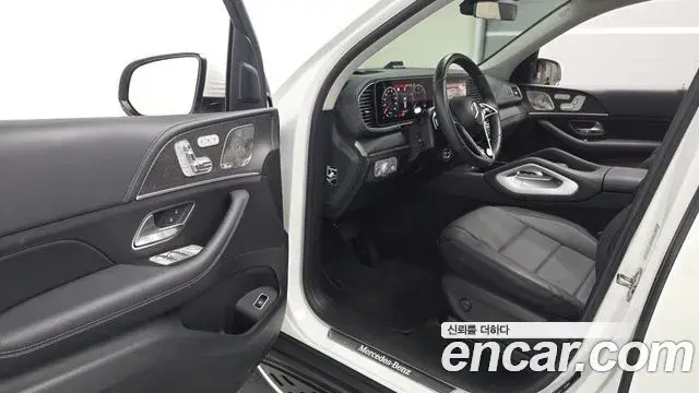 Mercedes-Benz GLE-Class 2024 — Фото 11/20