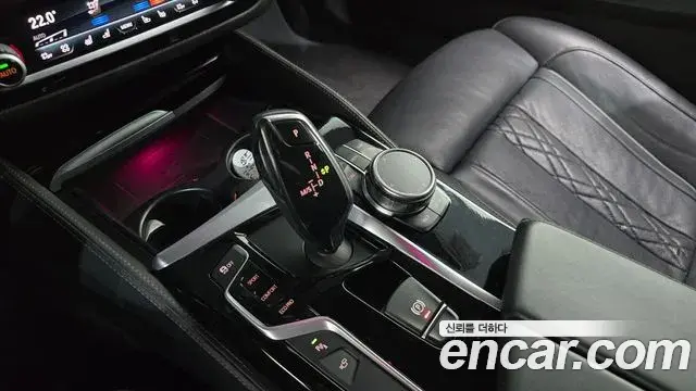 BMW 5 Series 2018 — Фото 9/20