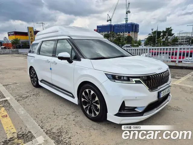 Kia Carnival 2023 — Фото 1/20