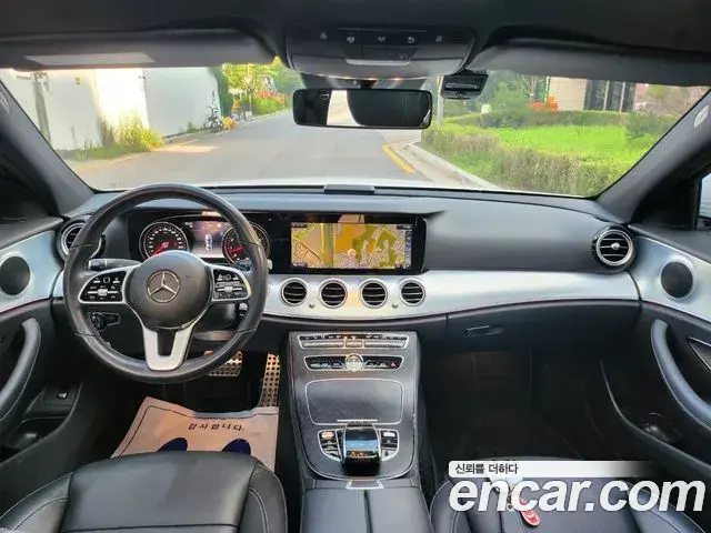 Mercedes-Benz E-Class 2019 — Фото 8/20