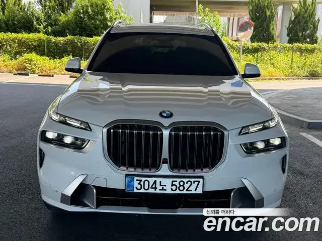 BMW X7 2025 — Фото 11/11