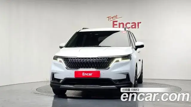 Kia Carnival 2023 — Фото 3/20