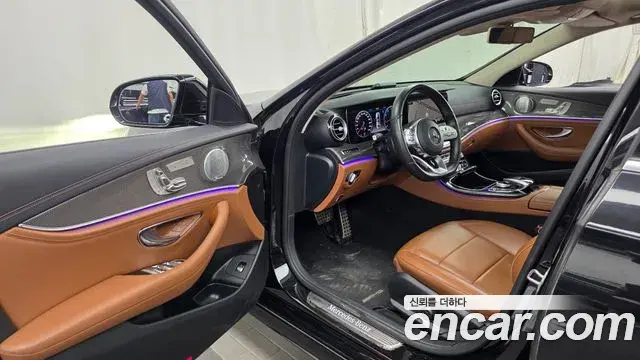 Mercedes-Benz E-Class 2019 — Фото 10/20