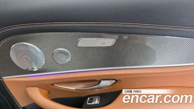 Mercedes-Benz E-Class 2019 — Фото 18/20