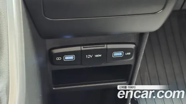 Hyundai Staria 2022 — Фото 12/20