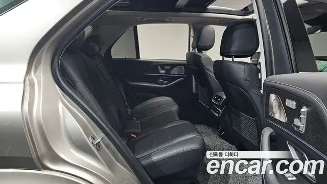 Mercedes-Benz GLE-Class 2022 — Фото 11/20