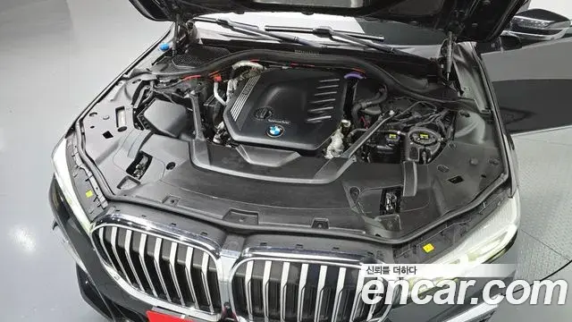 BMW 7 Series 2021 — Фото 6/20