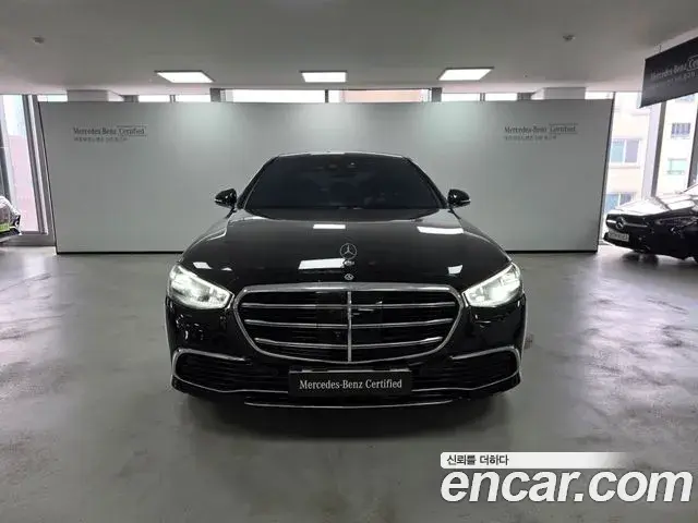 Mercedes-Benz S-Class 2021 — Фото 2/18