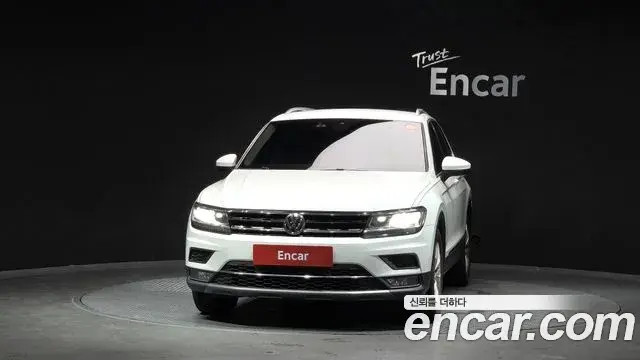 Volkswagen Tiguan 2019 — Фото 3/20