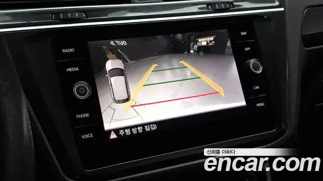 Volkswagen Tiguan 2019 — Фото 14/20