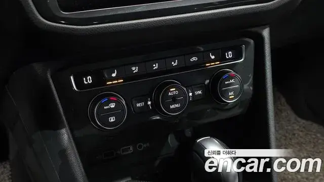 Volkswagen Tiguan 2019 — Фото 18/20