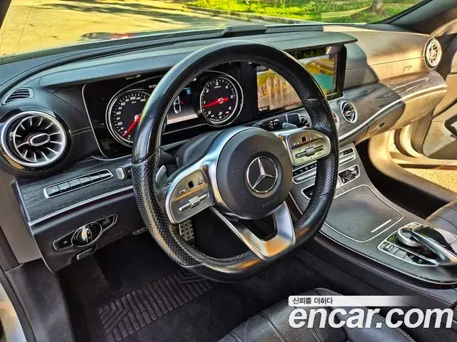 Mercedes-Benz E-Class 2019 — Фото 7/20