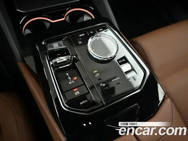 BMW 5 Series 2023 — Фото 7/20