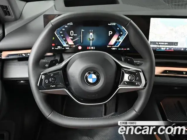 BMW 5 Series 2023 — Фото 12/20