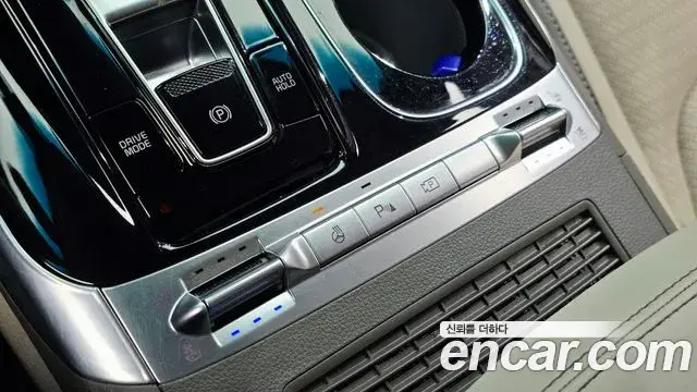 Kia Carnival 2021 — Фото 16/20