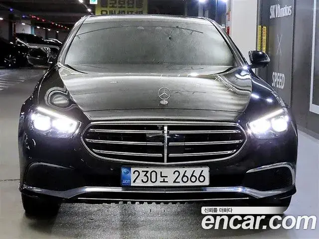 Mercedes-Benz E-Class 2021 — Фото 1/20
