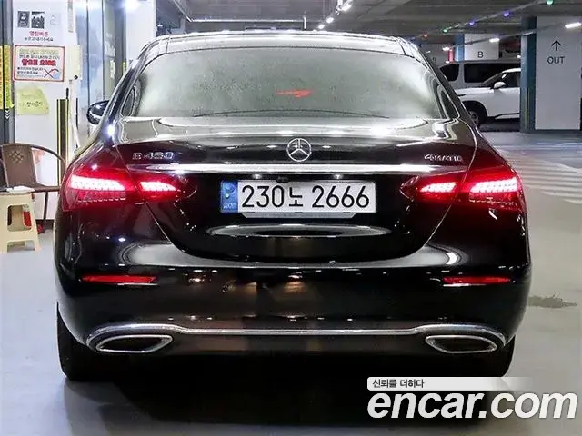 Mercedes-Benz E-Class 2021 — Фото 4/20