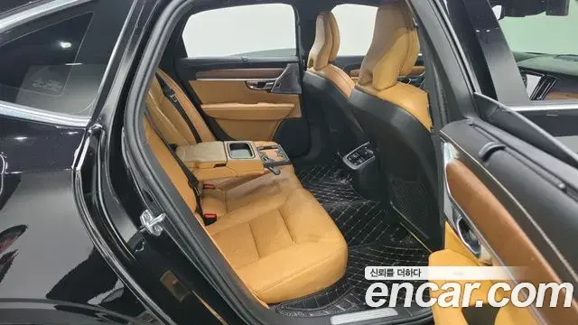 Volvo S90 2019 — ფოტო 37/39