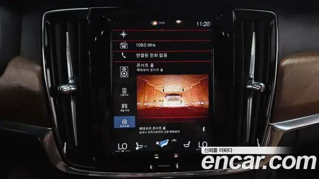 Volvo S90 2019 — ფოტო 33/39