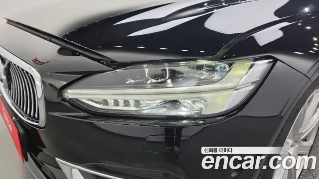 Volvo S90 2019 — ფოტო 25/39