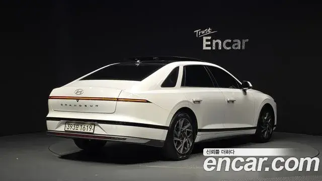 Hyundai Grandeur 2023 — Фото 2/20