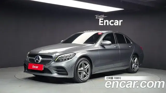 Mercedes-Benz C-Class 2019 — Фото 1/20