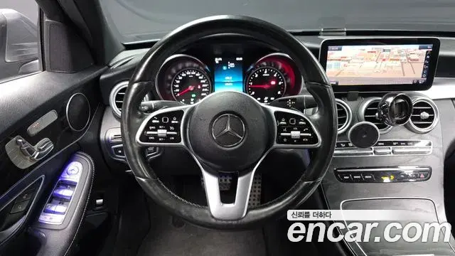 Mercedes-Benz C-Class 2019 — Фото 13/20