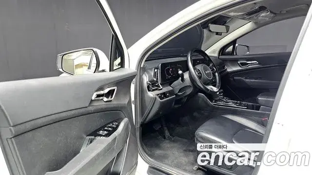 Kia Sportage 2021 — Фото 10/20