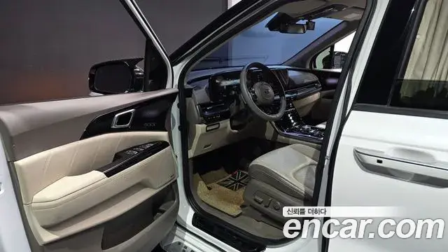 Kia Carnival 2021 — Фото 9/20