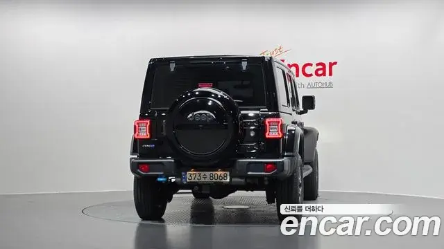 Jeep Wrangler 2022 — Фото 4/20
