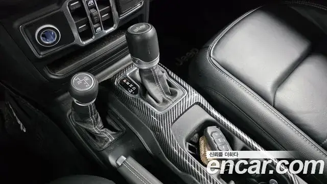 Jeep Wrangler 2022 — Фото 9/20