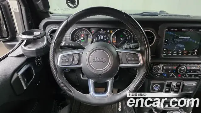 Jeep Wrangler 2022 — Фото 13/20