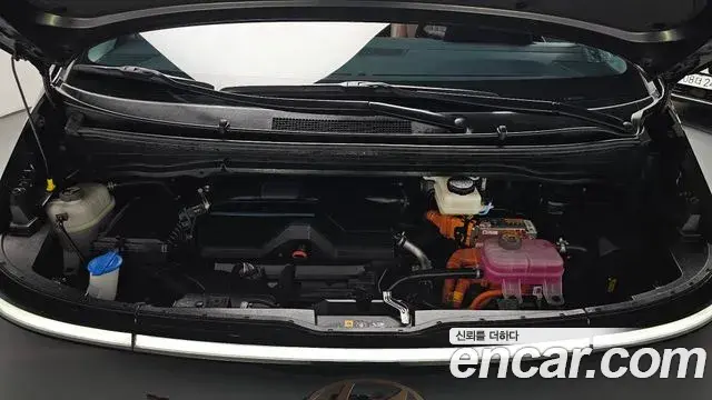 Hyundai Staria 2024 — Фото 6/20