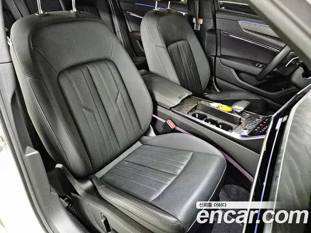 Audi A6 2023 — Фото 16/20