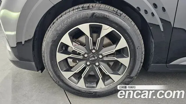 Kia Carnival 2022 — Фото 5/20