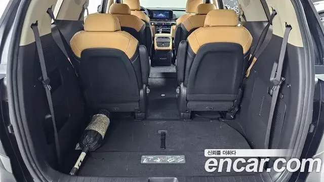Kia Carnival 2022 — Фото 16/20