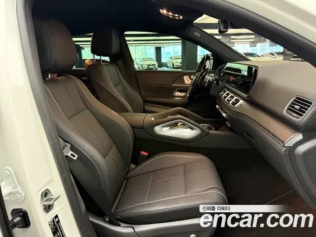 Mercedes-Benz GLE-Class 2026 — Фото 9/18