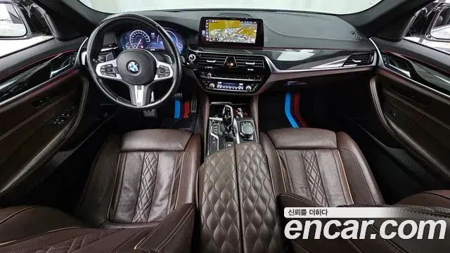 BMW 5 Series 2019 — Фото 6/20