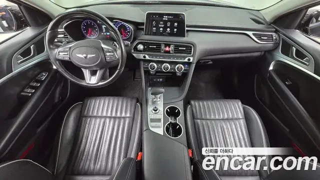 Genesis G70 2018 — ფოტო 8/20