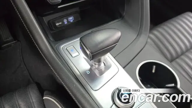 Genesis G70 2018 — ფოტო 3/20