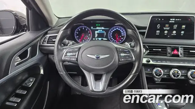 Genesis G70 2018 — ფოტო 18/20