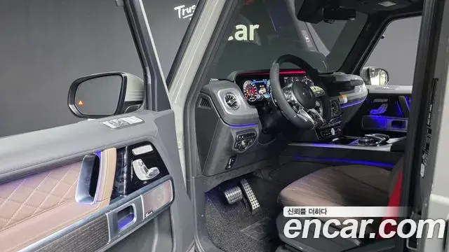 Mercedes-Benz G-Class 2024 — Photo 19/37