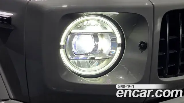 Mercedes-Benz G-Class 2024 — Photo 25/37