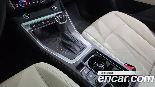 Audi Q3 2022 — Фото 8/20