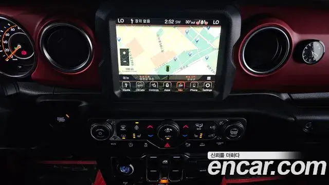 Jeep Wrangler 2023 — Фото 14/20