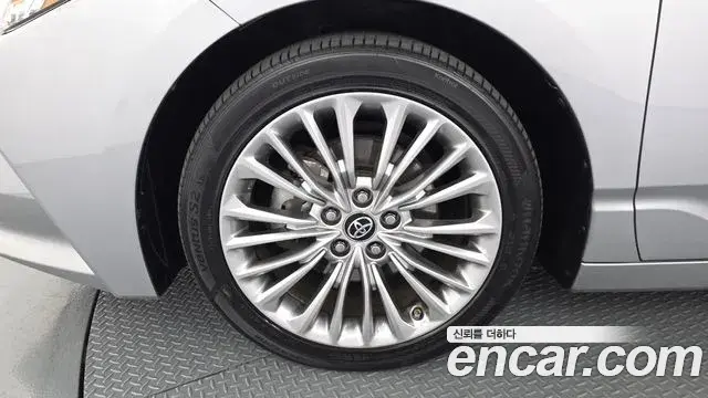 Toyota Avalon 2020 — Şəkil 5/31
